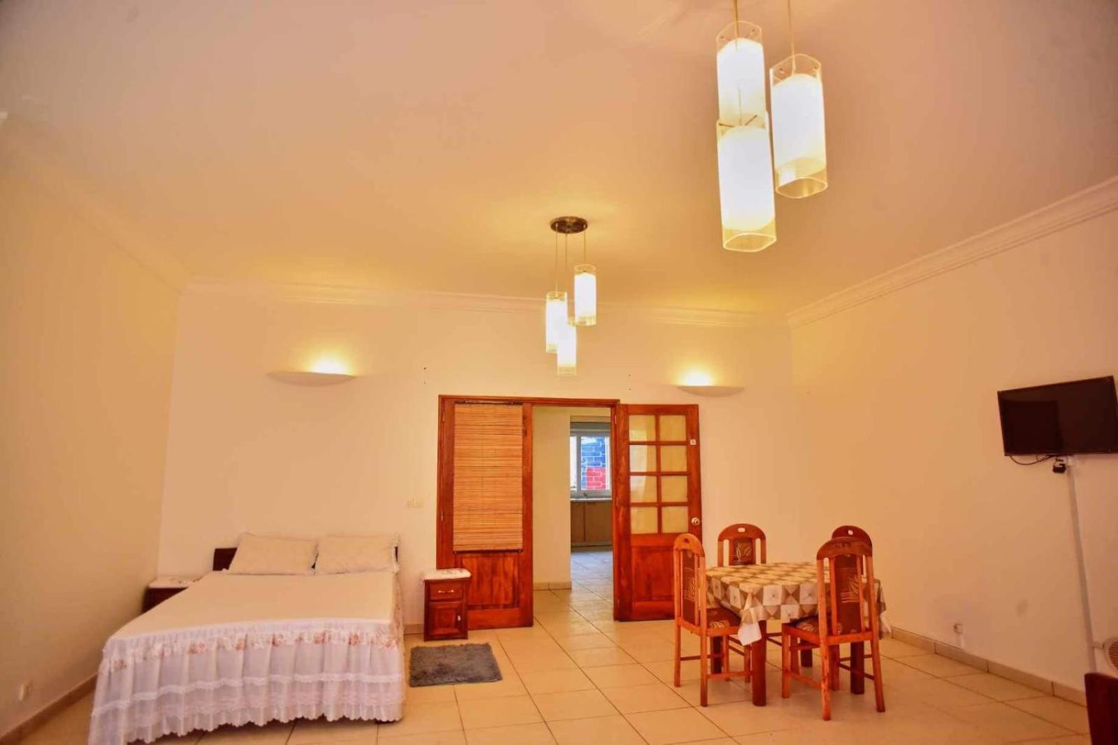 Sara Chambre D'Hotes Antananarivo Exterior foto